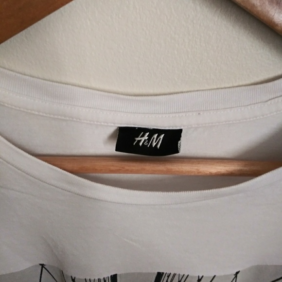 H&M Men's Tee - Picture 2 of 4